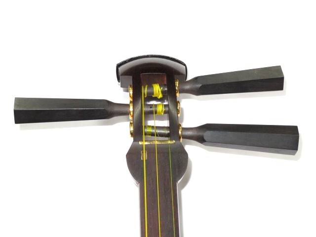 中古三味線　紅木　津軽