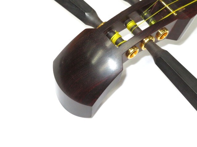 中古三味線　紅木　津軽