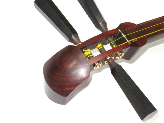 中古三味線　紅木　津軽