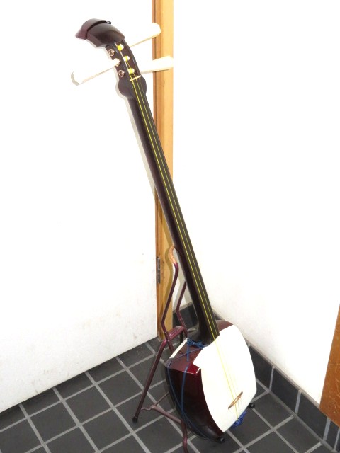 中古三味線　紅木　津軽