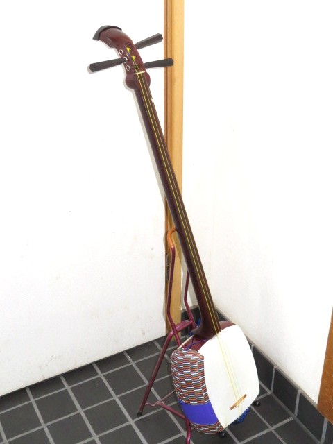 中古三味線　紅木　半津軽