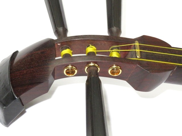 新品三味線　紅木地唄