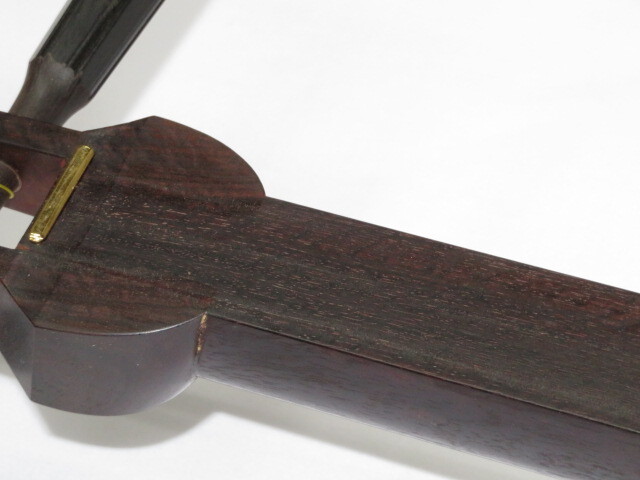 新品三味線　紅木地唄