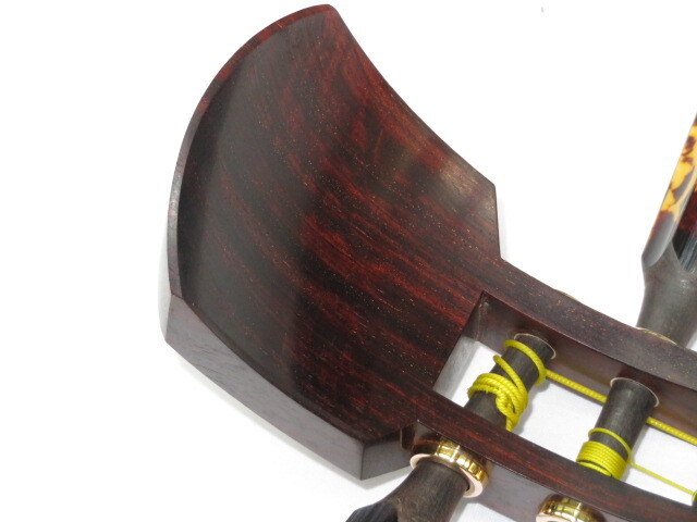 中古三味線　紅木　津軽　金細　綾杉胴