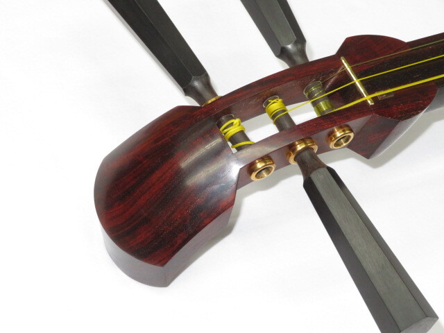 新品三味線　紅木津軽
