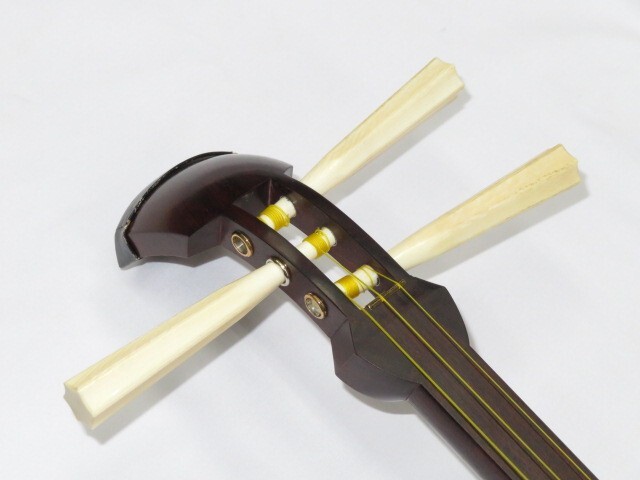 中古三味線　紅木　地唄