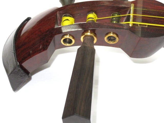 新品三味線　紅木　津軽